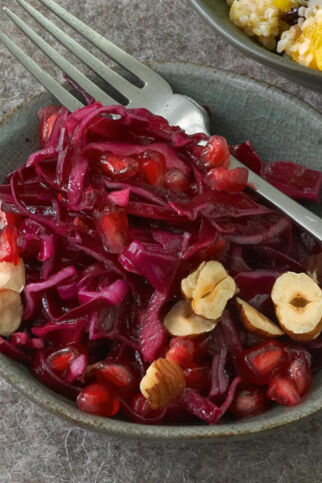 Rotkohlsalat mit Granatapfel Rotkohlsalat mit Granatapfel