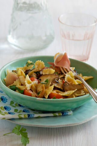 Farfalle mit Pilzen in Rahm Farfalle mit Pilzen in Rahm