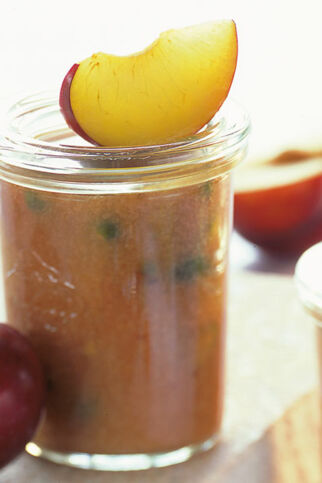 Kaltgerührte Pflaumenkonfitüre Kaltgerührte Pflaumenkonfitüre