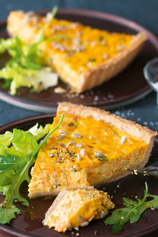 MÖHREN-ZIEGENKÄSE-QUICHE MÖHREN-ZIEGENKÄSE-QUICHE