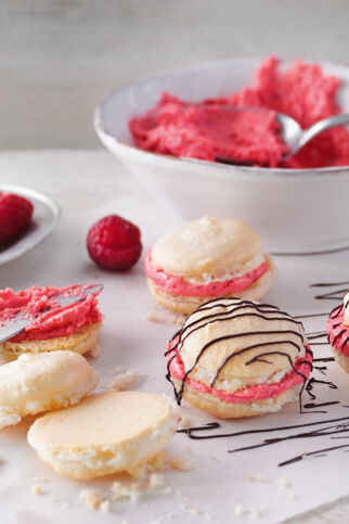 Himbeer-Macarons Himbeer-Macarons