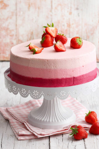 Erdbeer-Ombré-Torte Erdbeer-Ombré-Torte