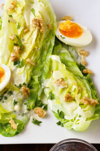 Spitzkohl mit Käsesauce und Ei Spitzkohl mit Käsesauce und Ei