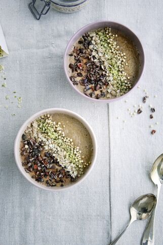 Schokoladige Birnen-Smoothie-Bowl Schokoladige Birnen-Smoothie-Bowl