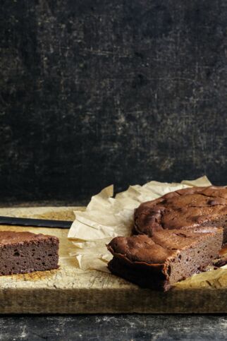 Schoko-Kuchen mit nur drei Zutaten Schoko-Kuchen mit nur drei Zutaten