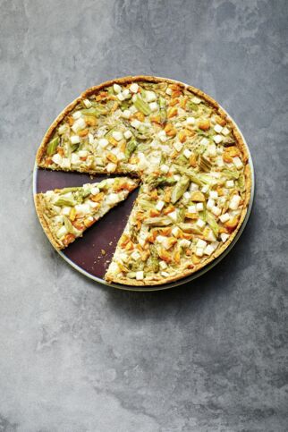 Spargel-Kohlrabi-Quiche mit Linsen-Buchweizen-Teig Spargel-Kohlrabi-Quiche mit Linsen-Buchweizen-Teig