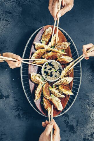 Gyozas japanische Teigtaschen Gyozas japanische Teigtaschen