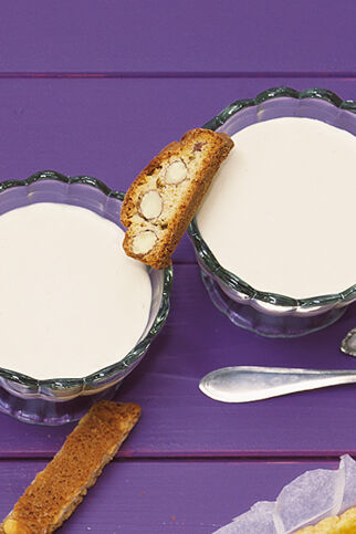 Mascarpone-Zabaione mit Cantuccini Mascarpone-Zabaione mit Cantuccini