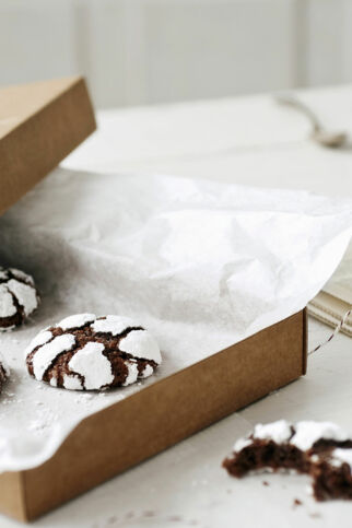 Schwarz-Weiss-Cookies mit Walnüssen Schwarz-Weiss-Cookies mit Walnüssen