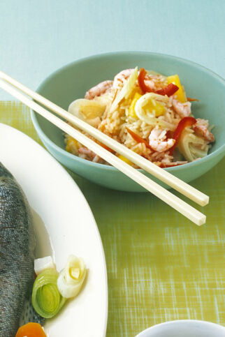 Süß-saure Reispfanne mit Krabben Süß-saure Reispfanne mit Krabben