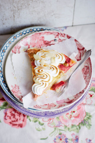 Rhabarber-Baiser-Kuchen Rhabarber-Baiser-Kuchen