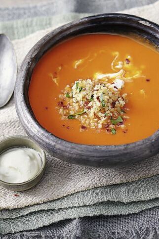 Paprikasuppe mit Bulgur-Gremolata Paprikasuppe mit Bulgur-Gremolata