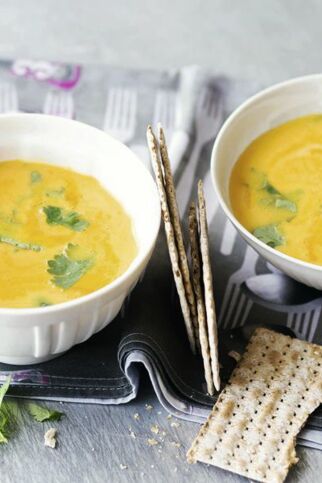 Ananas-Kürbis-Cremesuppe Ananas-Kürbis-Cremesuppe