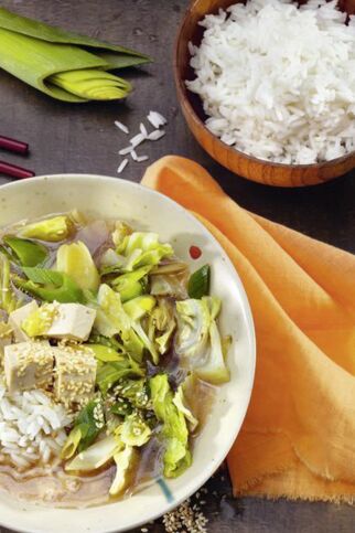 Misosuppe mit Tofu und geröstetem Sesam Misosuppe mit Tofu und geröstetem Sesam