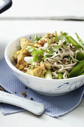 Bratnudeln mit Ei Bratnudeln mit Ei