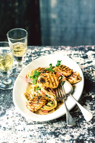Gemüse-Linguine mit Halloumi Gemüse-Linguine mit Halloumi