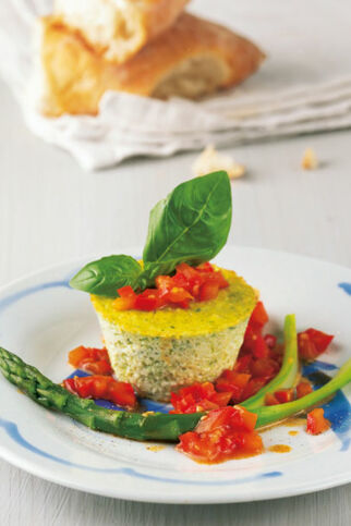 Grüner Spargelflan mit Paprikatatar Grüner Spargelflan mit Paprikatatar