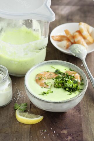 Kräutersuppe mit Shrimps Kräutersuppe mit Shrimps