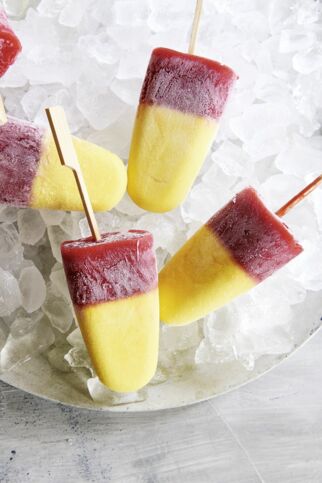 Erdbeer-Piña-Colada-Popsicles Erdbeer-Piña-Colada-Popsicles