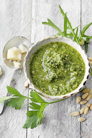 Rucola-Petersilien-Pesto Rucola-Petersilien-Pesto