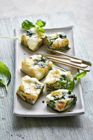 Frittata-Würfel mit Spinat und Taleggio Frittata-Würfel mit Spinat und Taleggio
