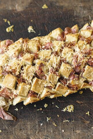 Ciabatta-Partybrot mit Salami Ciabatta-Partybrot mit Salami