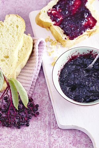 Hollerkonfitüre mit Birnen Hollerkonfitüre mit Birnen