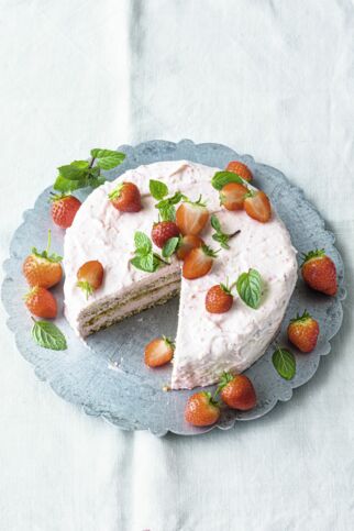 Erdbeercremetorte Erdbeercremetorte
