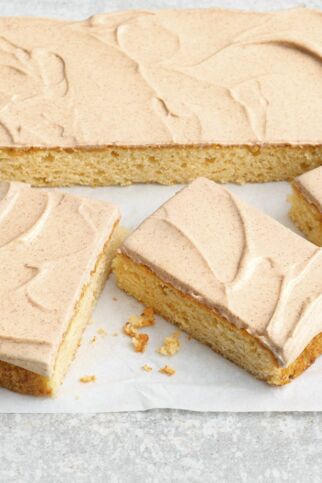 Apfelmus-Kuchen mit Zimtglasur Apfelmus-Kuchen mit Zimtglasur