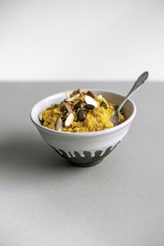 Porridge mit Kuerbis und Apfel Porridge mit Kuerbis und Apfel