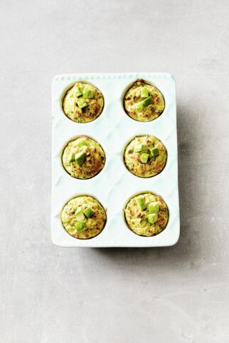 Eiermuffins mit Avocado Eiermuffins mit Avocado
