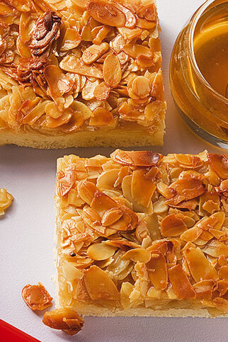 Bienenstich (ungefüllt) Bienenstich (ungefüllt)