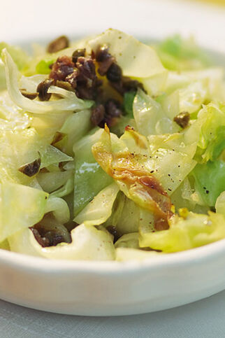 Spitzkohl mit Sardellen Spitzkohl mit Sardellen