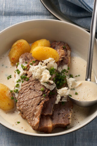 Quittensauce mit Meerrettich zu gekochter Ochsenbrust Quittensauce mit Meerrettich zu gekochter Ochsenbrust