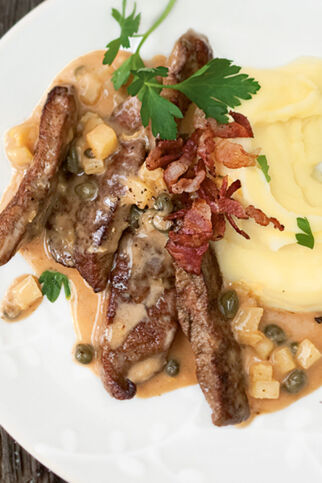 Südtiroler Leber mit Speck und Apfel Südtiroler Leber mit Speck und Apfel