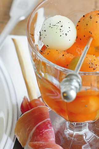 Melone mit Schinken-Grissini Melone mit Schinken-Grissini