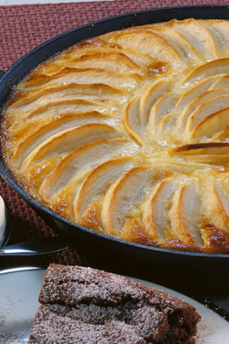 Apfelpfanne mit Sahneguss Apfelpfanne mit Sahneguss