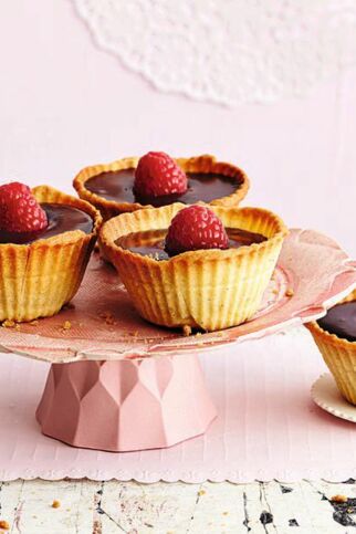 Dominiks Honigmond-Törtchen Dominiks Honigmond-Törtchen