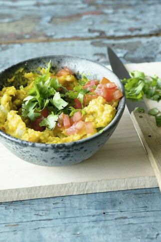 Linsen-Tomaten-Erdnüsse-Aufstrich Linsen-Tomaten-Erdnüsse-Aufstrich