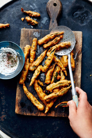 Neukölln fried Okra - Bamya kızartması Neukölln fried Okra - Bamya kızartması
