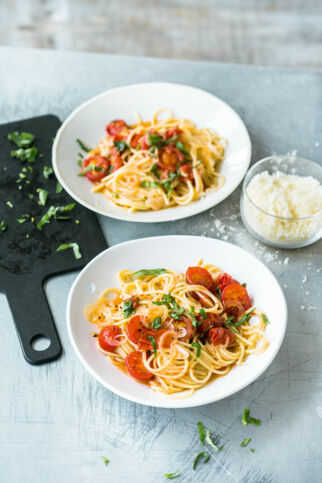 Grundrezept: Spaghetti mit Tomaten Grundrezept: Spaghetti mit Tomaten