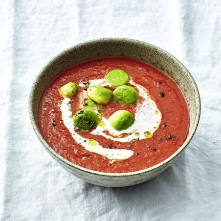 Tomatensuppe mit Avocado Tomatensuppe mit Avocado