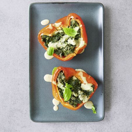 Paprika mit Falafelfüllung Paprika mit Falafelfüllung