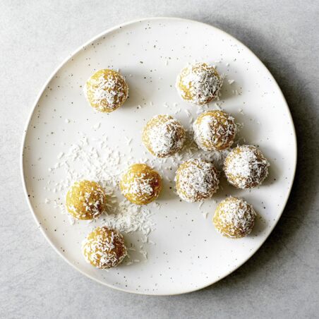 Mango-Kokos-Energy-Balls Mango-Kokos-Energy-Balls