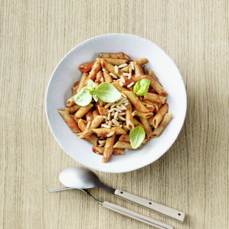 Pasta mit ofengerösteten Tomaten und Paprika Pasta mit ofengerösteten Tomaten und Paprika