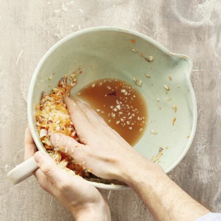 Reisnudel-Bowl mit Gemüsebällchen Reisnudel-Bowl mit Gemüsebällchen