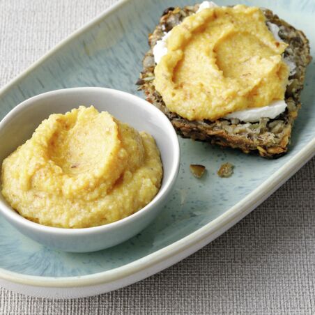 Aprikosen-Mandel-
Aufstrich Aprikosen-Mandel-
Aufstrich