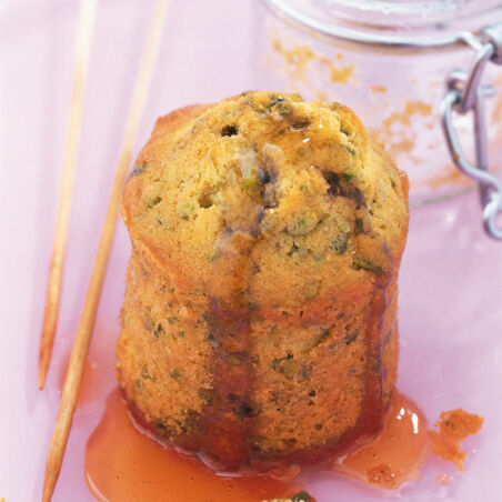 Pistazien-Kuchen aus dem Glas mit Rosenwasser Pistazien-Kuchen aus dem Glas mit Rosenwasser