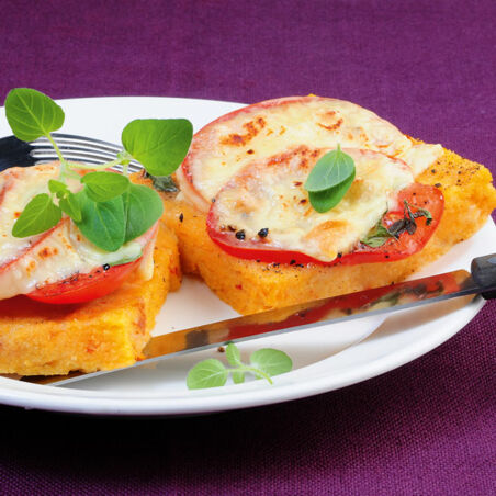 Tomaten-Polenta-Schnitten Tomaten-Polenta-Schnitten