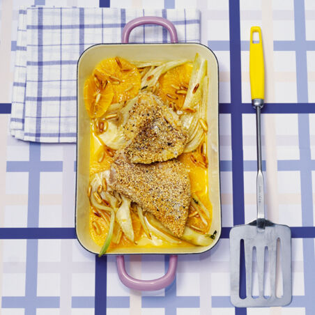 Fischfilet in Sesamkruste und Orangen-Fenchel-Gemüse Fischfilet in Sesamkruste und Orangen-Fenchel-Gemüse